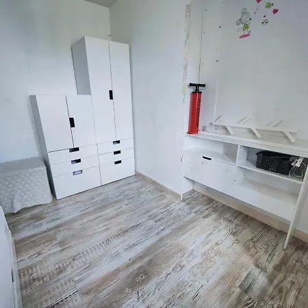 Vila Chic & Spacious Urban Oasis La Courneuve