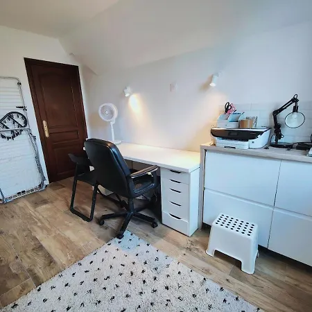 Chic & Spacious Urban Oasis Vila *