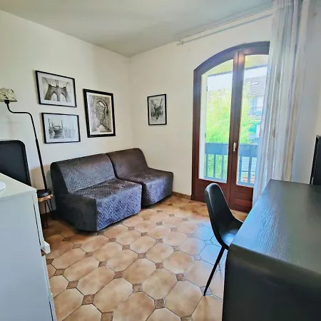 Chic & Spacious Urban Oasis Vila La Courneuve