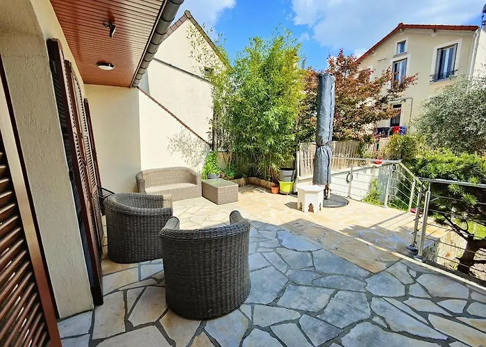 Villa Chic & Spacious Urban Oasis